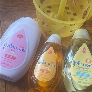 Johnson’s Baby Bath Essentials Set